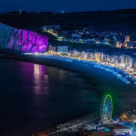 La Verriere. Les Locations Isahora C'Est Aussi Plusieurs Appart' De Standing A 2 Pas Du Chateau D'Eu, Des Falaises Du Treport, De Mers Les Bains Et Aux Portes De La Baie De Somme Eu (Seine-Maritime) Buitenkant foto