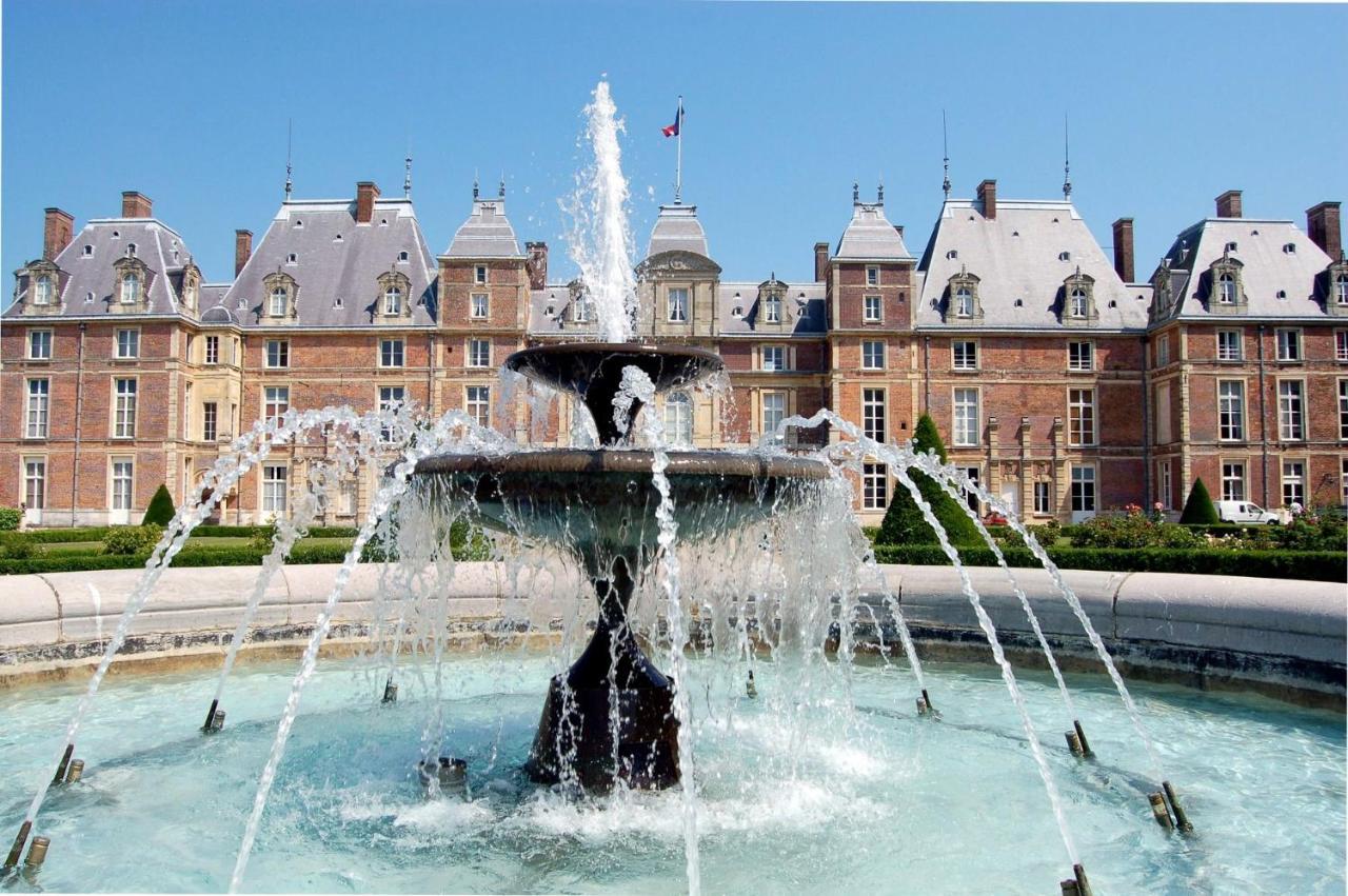 La Verriere. Les Locations Isahora C'Est Aussi Plusieurs Appart' De Standing A 2 Pas Du Chateau D'Eu, Des Falaises Du Treport, De Mers Les Bains Et Aux Portes De La Baie De Somme Eu (Seine-Maritime) Buitenkant foto
